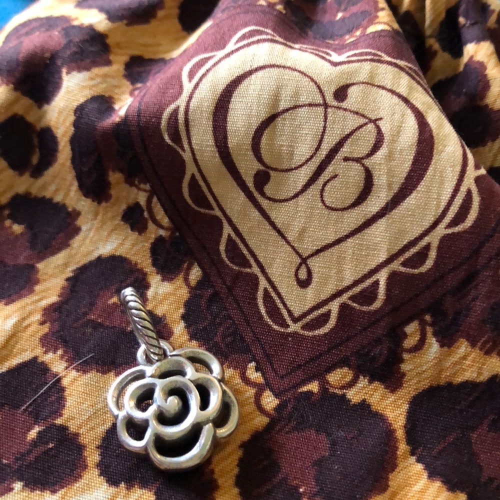 BRIGHTON FLOWER CHARM